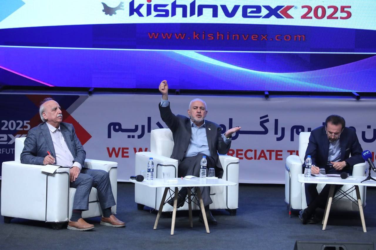 برگزاری پنل «جهان در حال تغییر و موقعیت ایران» در کیش اینوکس + عکس