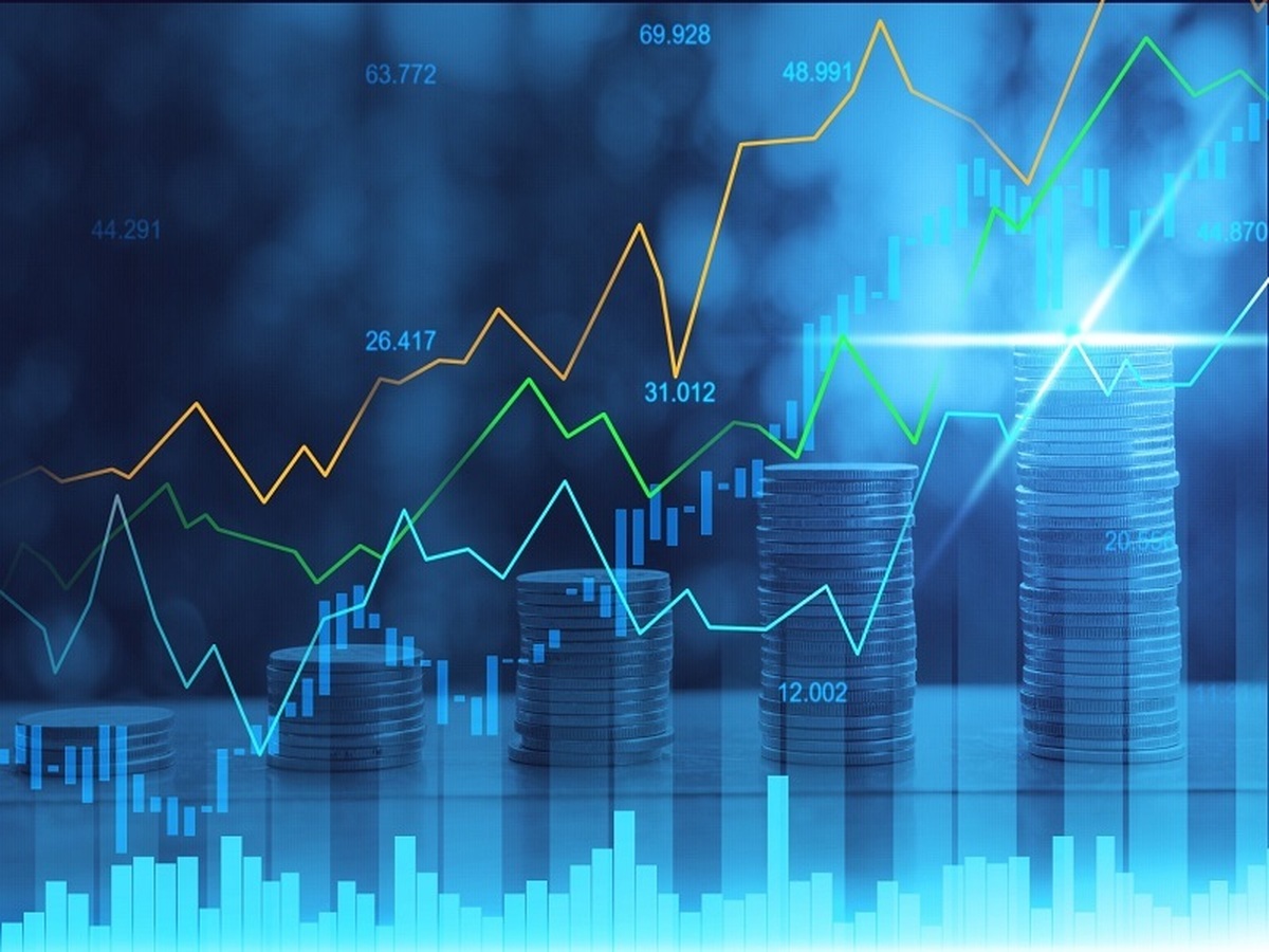 تغییرات مبلغ فروش ۵۰ شرکت بزرگ بورس در یک سال گذشته