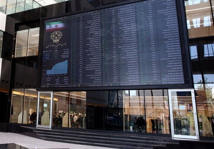 عبور ارزش معاملات خرد سهام از ۴ همت