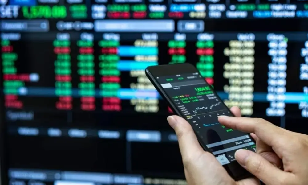 افزایش نسبت P/E بازار سرمایه در فروردین ۱۴۰۴
