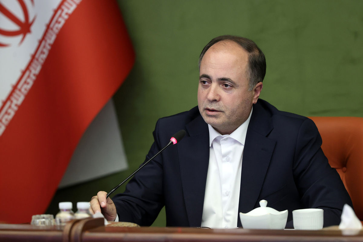 وزیر جهاد کشاورزی: مشکلی در تامین کالاهای اساسی نیست