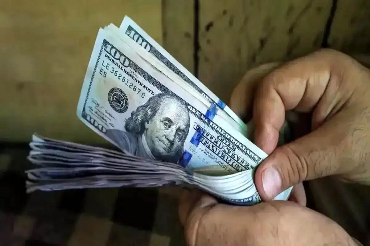 قیمت دلار بالا رفت / آخرین قیمت دلار و یورو در بازار آزاد