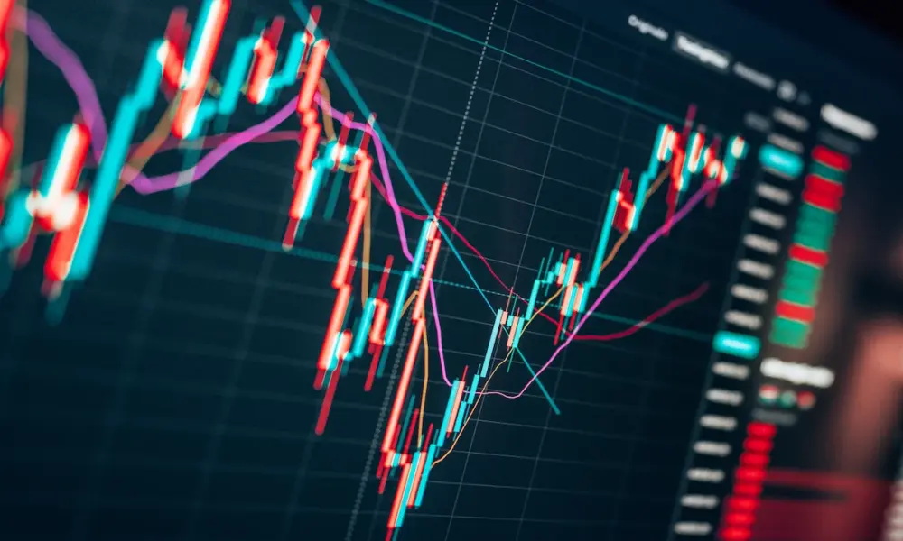 میانگین P/E بازار سهام در مرداد امسال به محدوده کم‌تر از ۶ رسید
